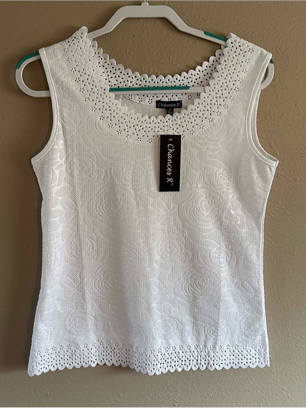 Chances R Women's White Eyelet Sleeveless Top